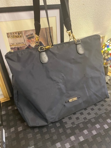 MOSCHINO モスキーノ　リバーシブル　トートバッグ　ブラック ベージュ 肩掛け◎