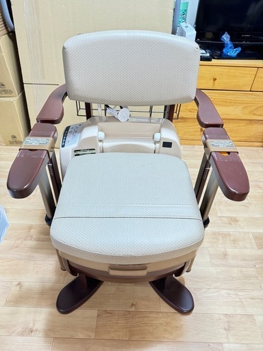 決定しました!!ポータブルトイレ(ウォシュレット付き)介護用品