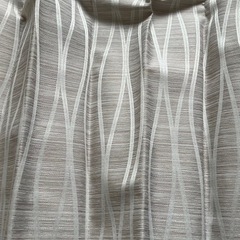 カーテンの画像