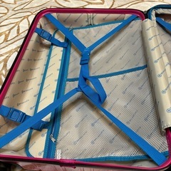 大きなキャリーケース ✩.*˚スーツケース ✩.*˚の画像