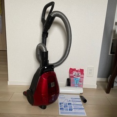 東芝　掃除機　電動ふとんブラシ、未使用紙パック3パック付き　