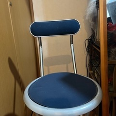 折りたたみチェアの画像