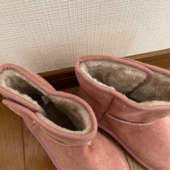 ピンク　ムートンブーツ　18センチの画像