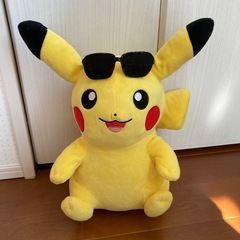 ピカチュウ　ぬいぐるみ