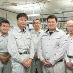 【構内作業員／年間休日126日】残業ほぼなし／完全週休2日制／土...