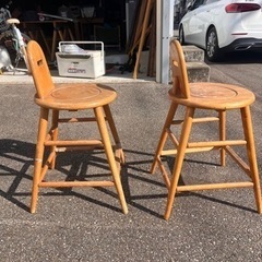 木製スツールの画像