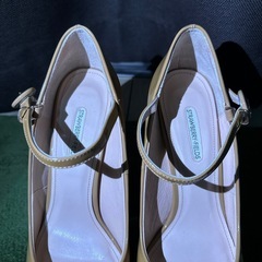 strawberry-fields パンプス　24.5の画像