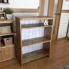 100均の板で作れる棚を代わりに作ってくださる方