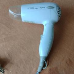 ハイパワー　軽量ドライヤー