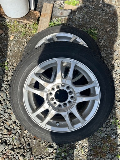 スタッドレスタイヤ