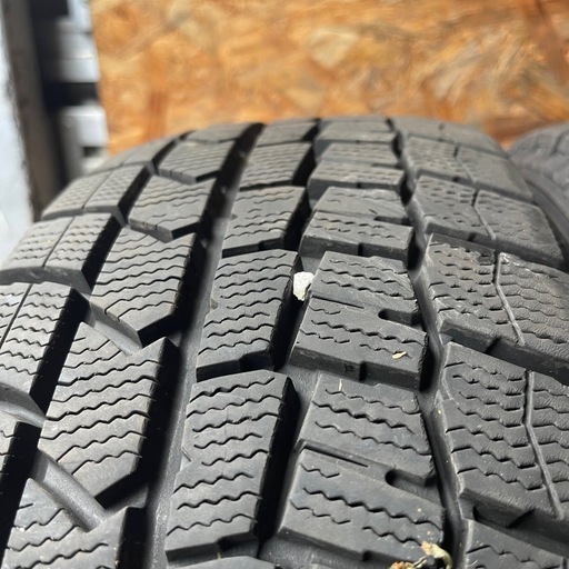 極上タイヤ　DUNLOP ダンロップ　WM02 185/60R15 スタッドレス　タイヤ　2022年製　15インチ