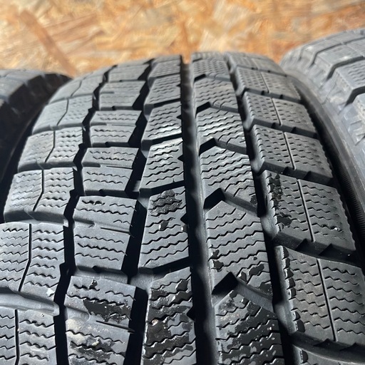 極上タイヤ　DUNLOP ダンロップ　WM02 185/60R15 スタッドレス　タイヤ　2022年製　15インチ