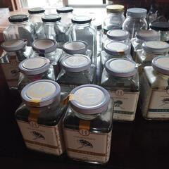 【取引中】蜂蜜の空き瓶の画像