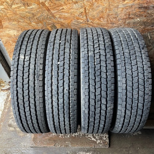 バリ山　YOKOHAMA ヨコハマ　IG91 165/80R14 91/90N LT スタッドレス　タイヤ　2022年製　14インチ