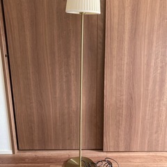 IKEA フロアランプ