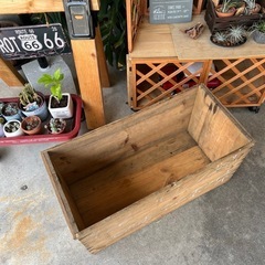 りんご箱 DIY 100均 カスタマイズ 本棚や整理箱 植物 ガ...