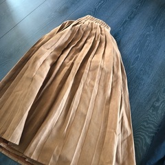 秋服スカートの画像