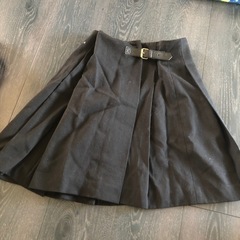 秋服スカートの画像