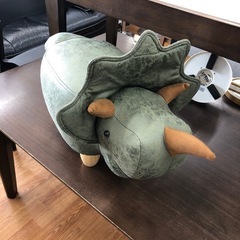 アニマルスツール　　未使用品　グリーン　ダイナソー　キュートサイズ