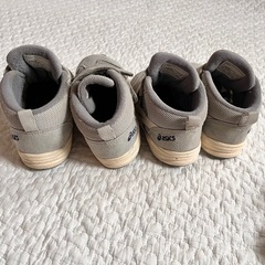【アシックス】子ども靴2足セット(14.5、15.0)の画像