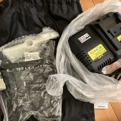 2ウェイグラストリマー充電器とプラスチック刃先