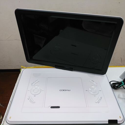 品質保証☆配達有り！5000円(税別）15.6インチ ポータブルDVDプレーヤー ホワイト リモコン無
