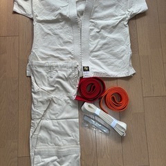 新品・130〜140空手着上下セット　帯3本