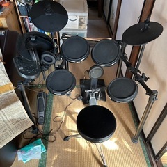 電子ドラム　ALESIS
