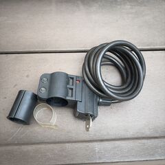 ロードバイクパーツ トレック自転車用バッグ　ワイヤーロックの画像