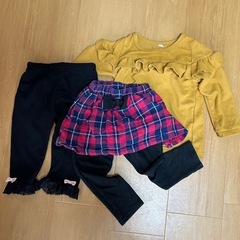 90サイズ　長袖　パジャマ　いろいろの画像