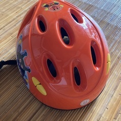 アンパンマンヘルメットの画像