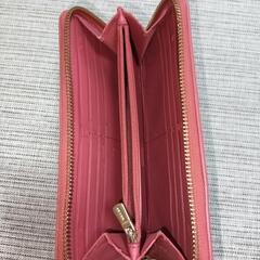 COACH 長財布 黒とピンク モノグラムの画像