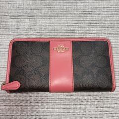 COACH 長財布 黒とピンク モノグラム