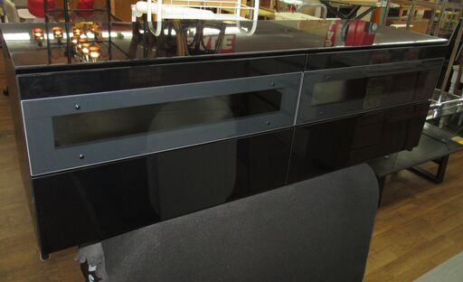 R661 PAMOUNA ローボード、テレビボード、TVラック、幅140cm Used