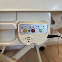 【電動】オートスイング　ベビーチェアの画像