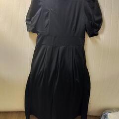 ブラック バルーン袖ワンピース