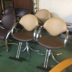 5日限定　美容室　カット椅子　