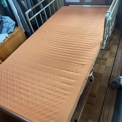 PARAMOTNT BED
