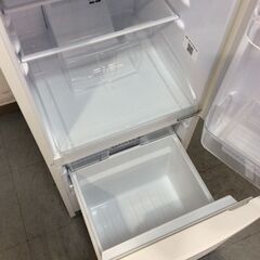 JT9741【Panasonic/パナソニック 2ドア冷蔵庫】2022年製 NR-B14FW-W 家電 キッチン 冷蔵冷凍庫 右開き 138L ヘコミ有の画像