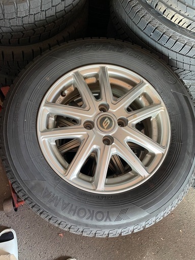 185/70/14スタッドレス