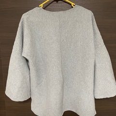 イッツデモ　トップスの画像