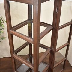 ≪zyt1682ジ≫ ヴィンテージ家具 4面ガラスショーケース 一部ガラス抜け 現状品 昭和レトロ/古道具/アンティーク調/中古家具/宮城県仙台市 60907-06の画像