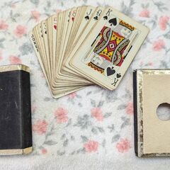 ☆マジシャントランプ・チェリー柄　中古品　の画像