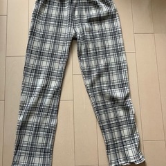チェック柄プリーツパンツ　　150
