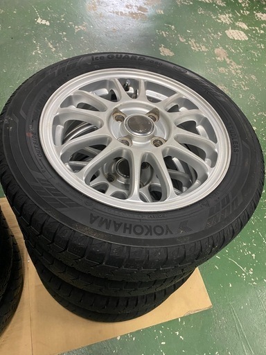 14インチアルミ付きスタッドレスタイヤ