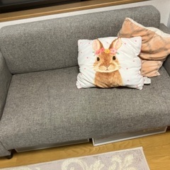 グレー　2人掛けソファ