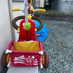 アンパンマン三輪車の画像