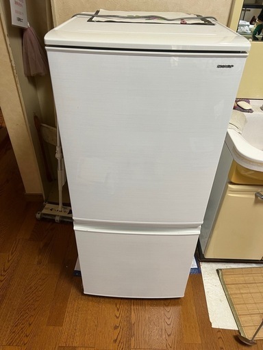 冷蔵庫シャープ