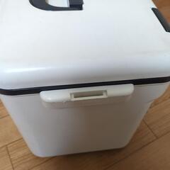 クーラーボックスの画像