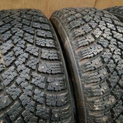 引き取り 225/60R16 4本 スパイクタイヤ ノキアン カップピン バリ溝   の画像